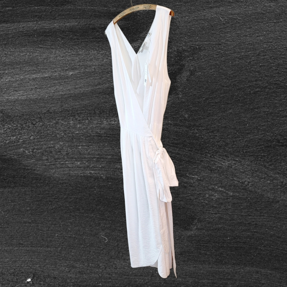 NWT VINCE Sleeveless V-Neck Wrap Side Tie Pleated Midi Dress Optic White XL - Picture 8 of 12